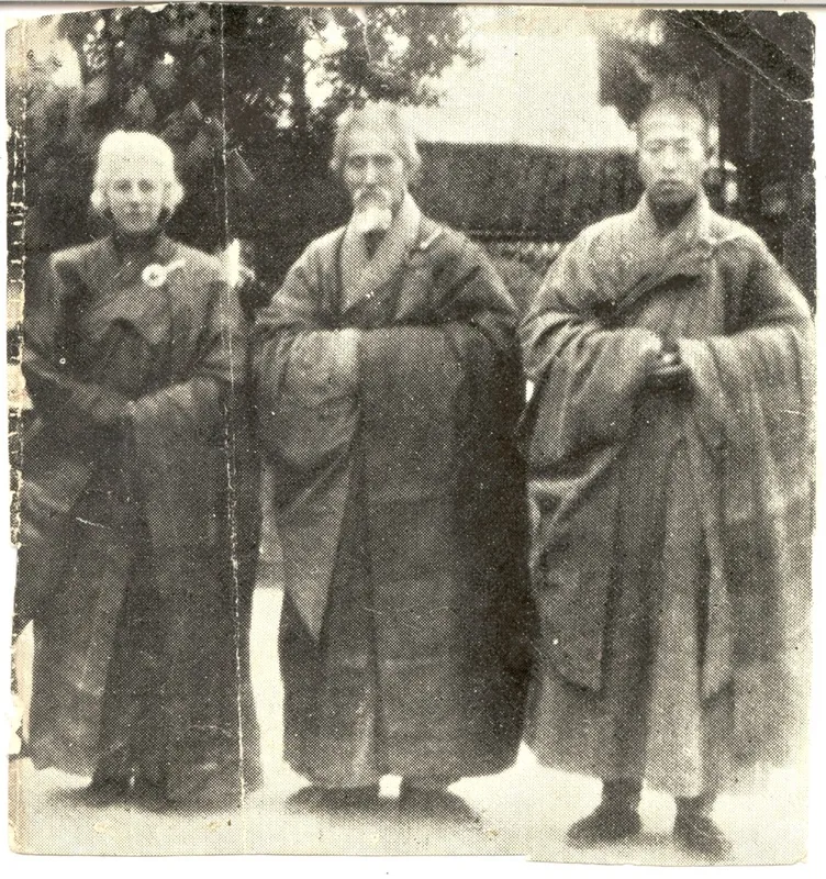 Sagely City of Ten Thousand Buddhas Grounds